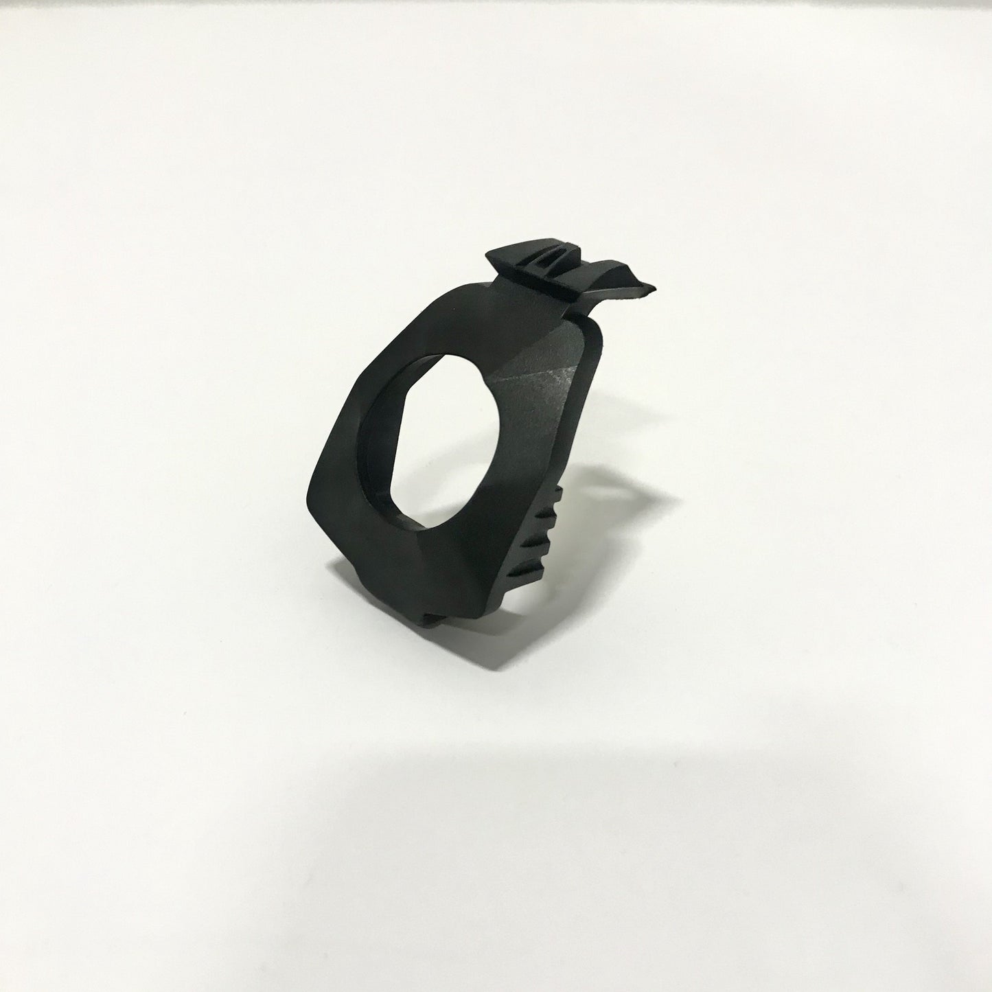 DAM Front Shroud Cap