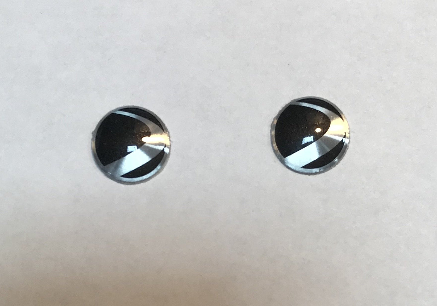 DM8 BODY LOGO (pair)